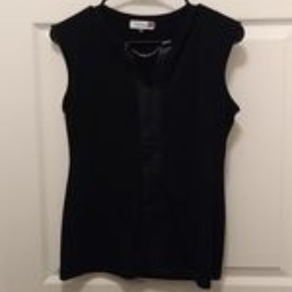 Calvin Klein Women's Top with chain